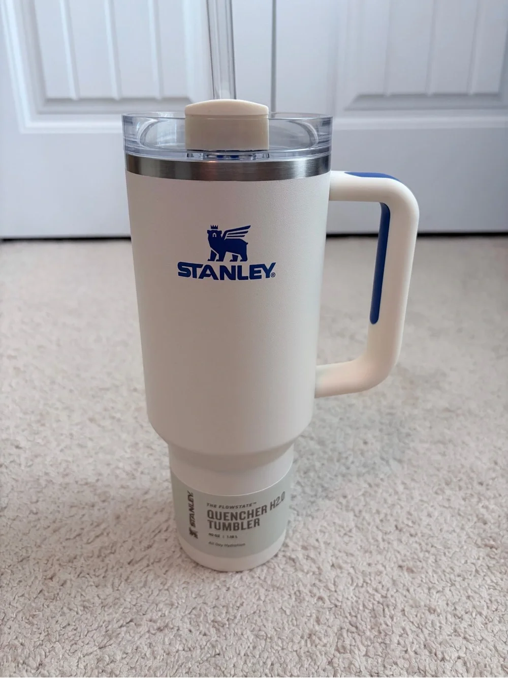 Stanley Quencher 2.0 Flowstate 40oz Tumbler Handle Straw NEW Cream Ivory